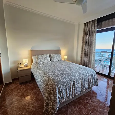 La Roca-mediterraneo Views, 8th Floor-new Kitchen- Pool- Parking-air Conditioning, Ceiling Fans & Free Wifi * Torremolinos