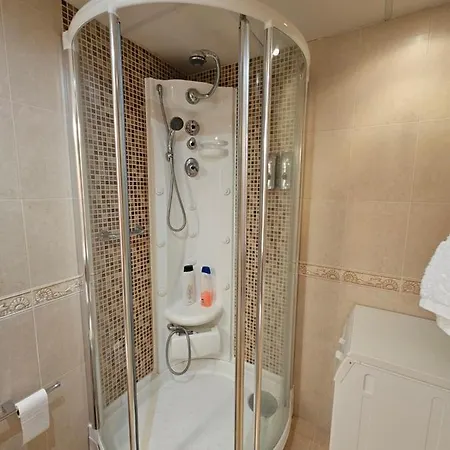 Apartment La Roca-mediterraneo Views, 8th Floor-new Kitchen- Pool- Parking-air Conditioning, Ceiling Fans & Free Wifi *