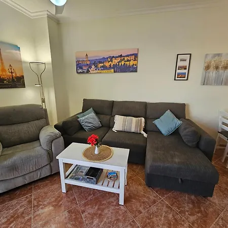 La Roca-mediterraneo Views, 8th Floor-new Kitchen- Pool- Parking-air Conditioning, Ceiling Fans & Free Wifi Apartment Torremolinos